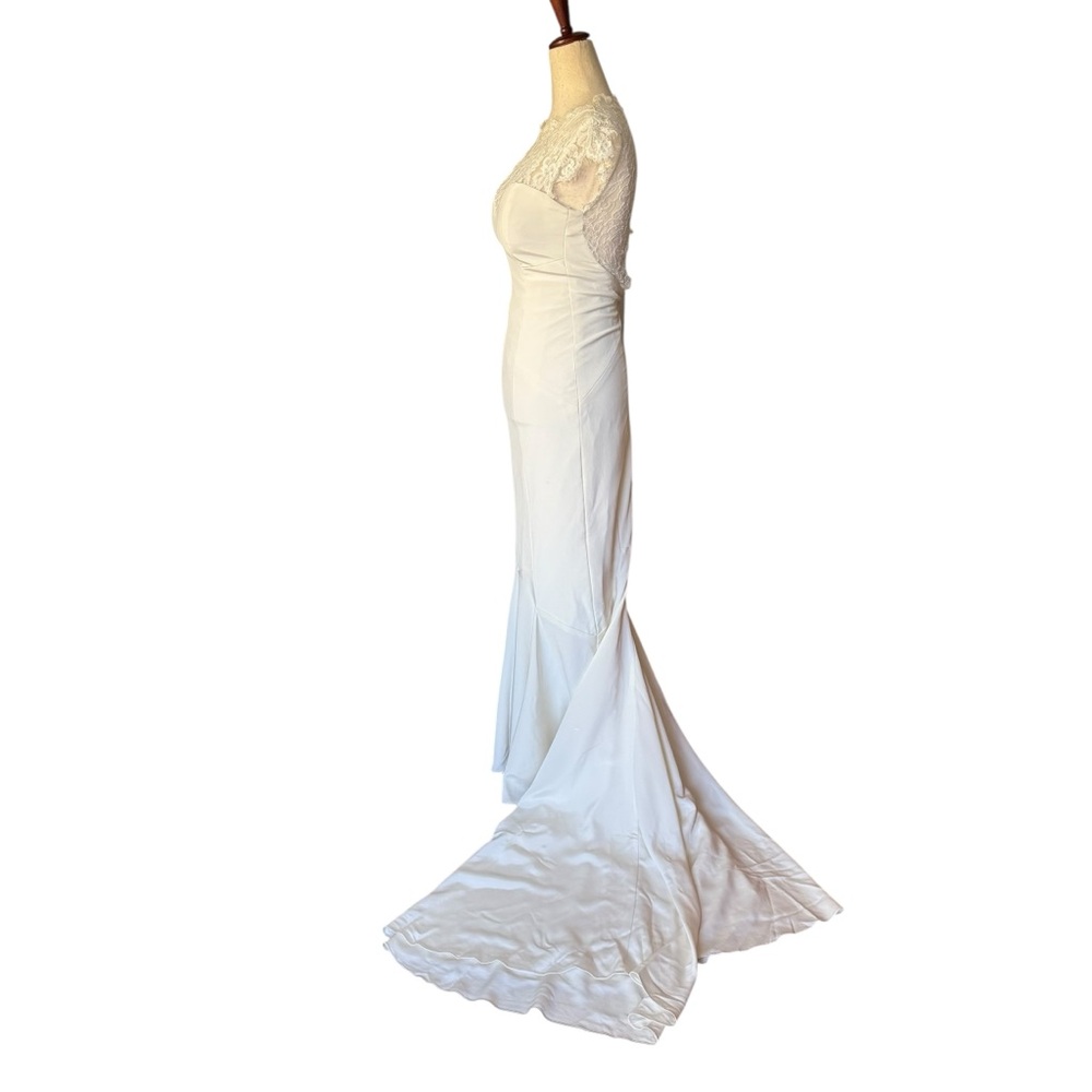 BHLDN Nicole Miller Gown Lauren Lace Back Bridal Wedding Gown Dress Train size 0 - Picture 5 of 16